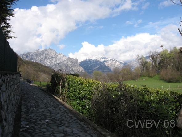 Wanderweg zum Kloster S Petro.jpg